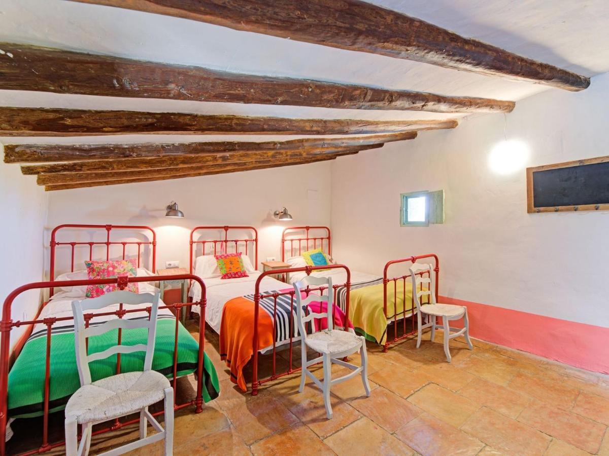 Lively Holiday Home In Fraga With Private Pool ภายนอก รูปภาพ
